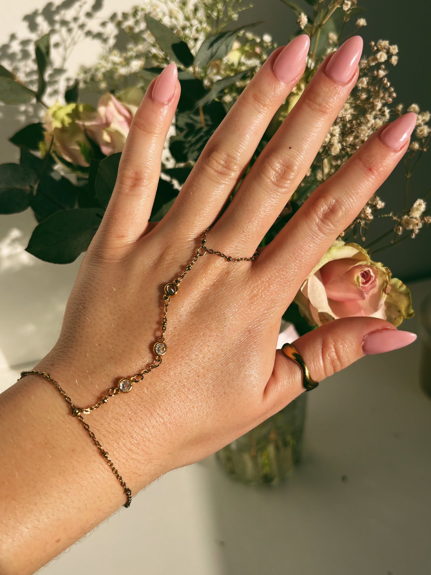 Aero Hand Chain